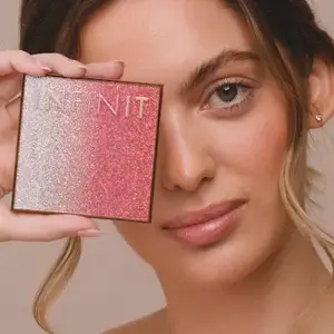 https://content.be.farmasi.com/Product/1002569_64_5.webp